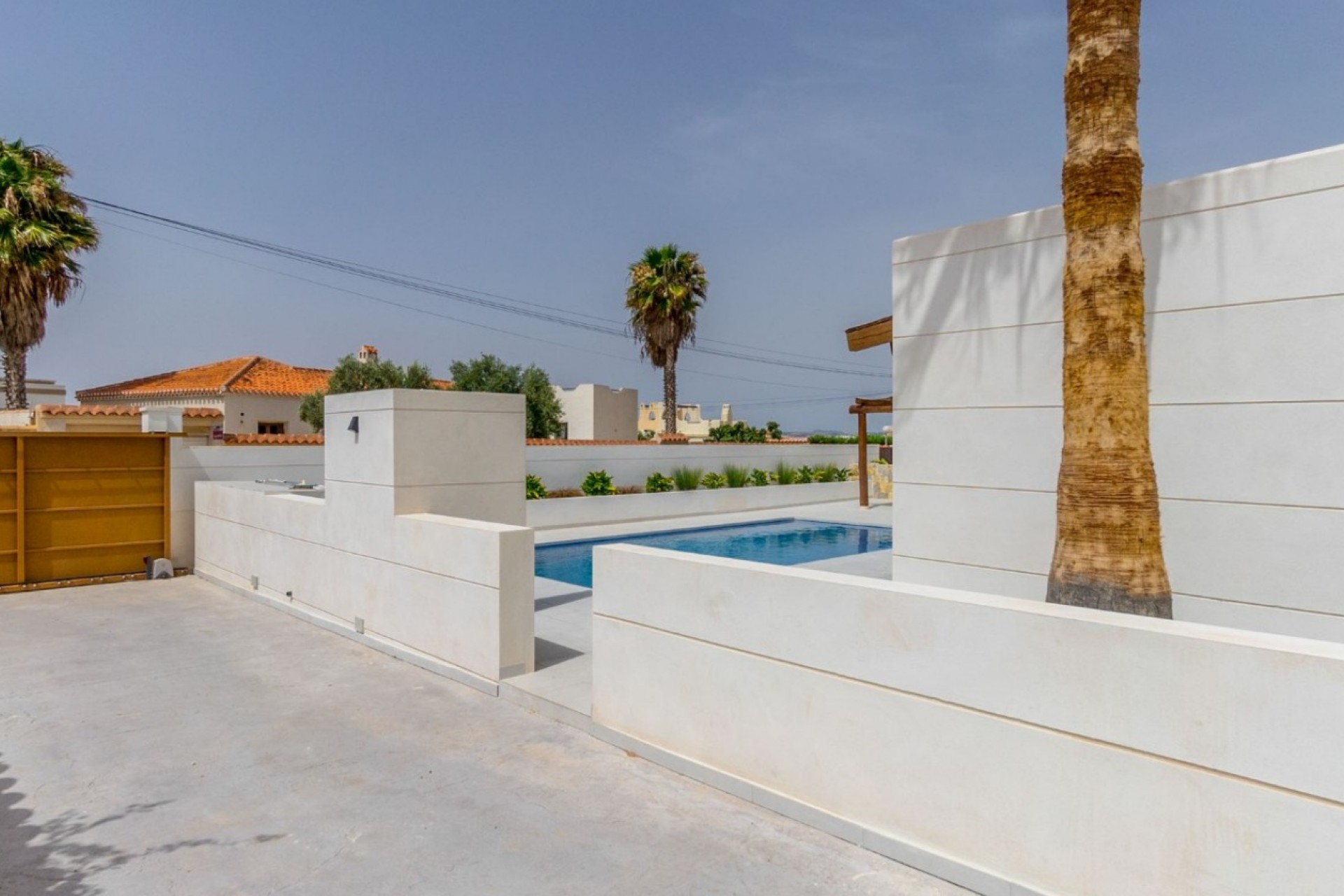 Resale - Villa -
Torrevieja - Costa Blanca