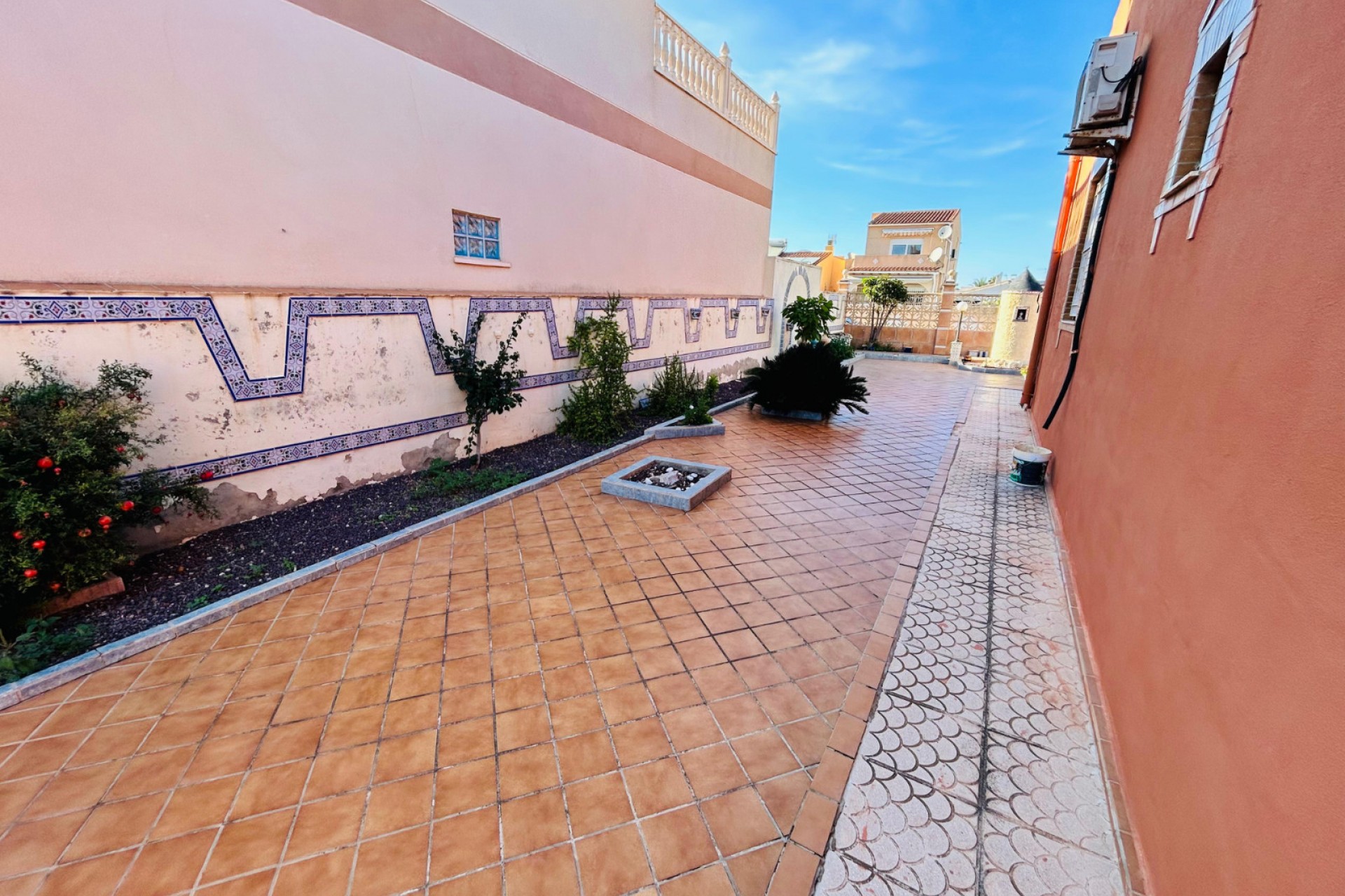 Resale - Villa -
Torrevieja - Costa Blanca