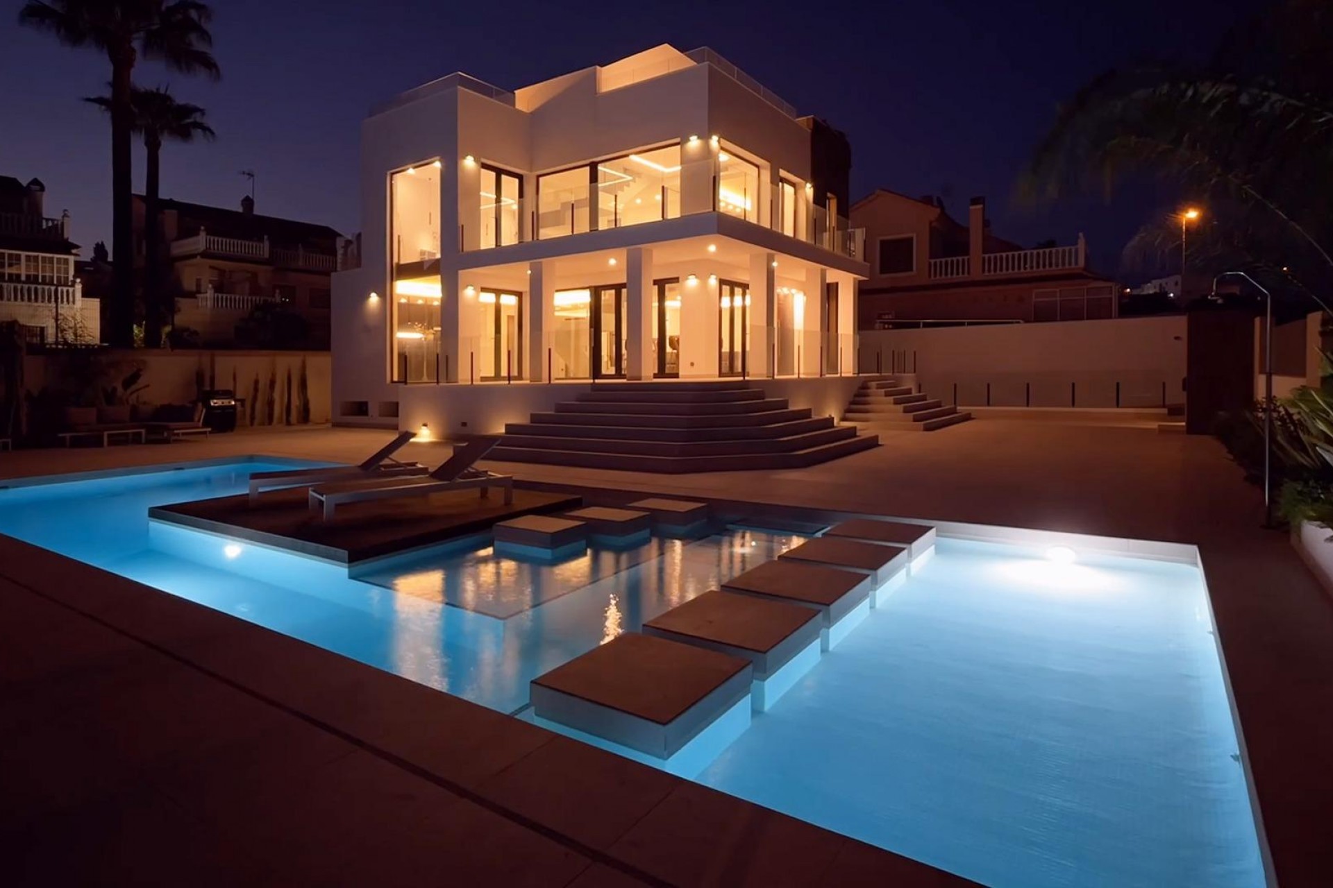 Resale - Villa -
Torrevieja - Costa Blanca