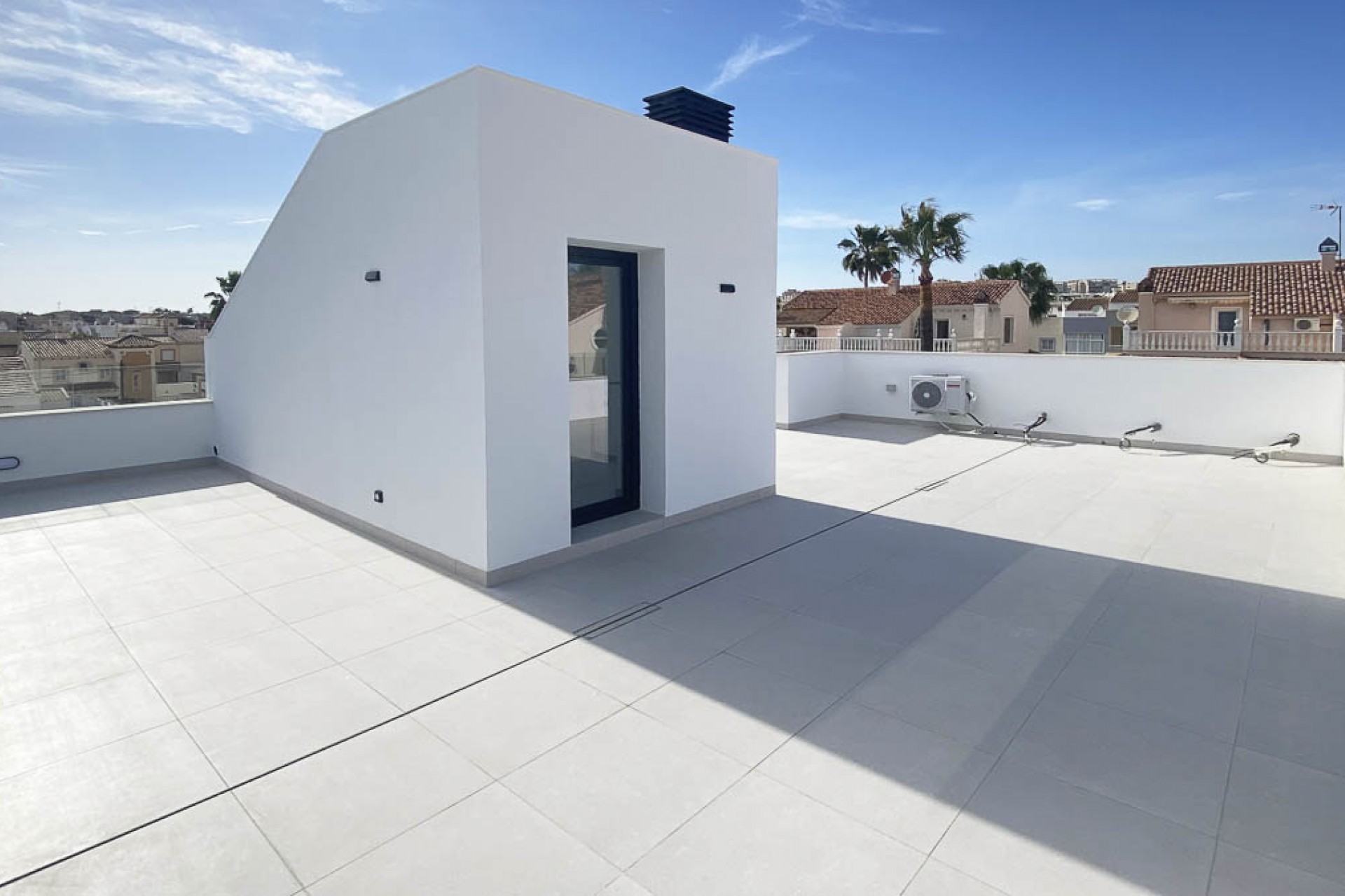 Resale - Villa -
Torrevieja - Costa Blanca