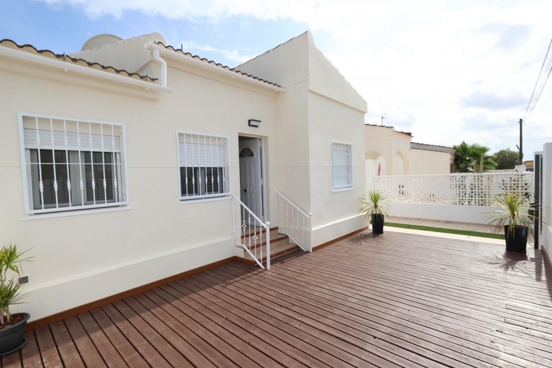 Resale - Villa -
Torrevieja - Costa Blanca