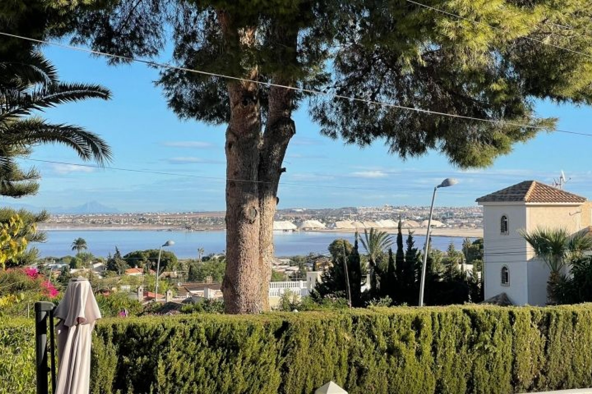 Resale - Villa -
Torrevieja - Costa Blanca