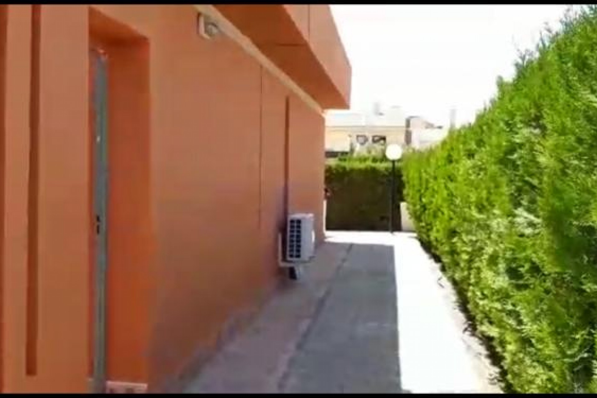 Resale - Villa -
Torrevieja - Costa Blanca