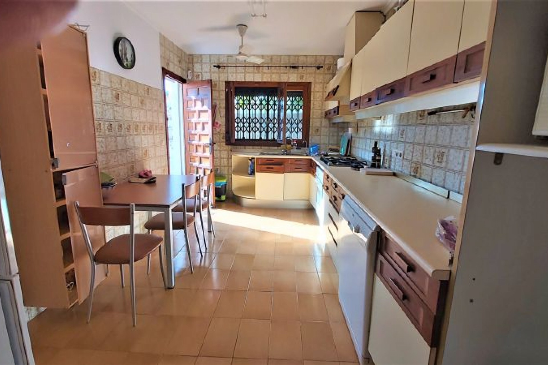 Resale - Villa -
Torrevieja - Costa Blanca