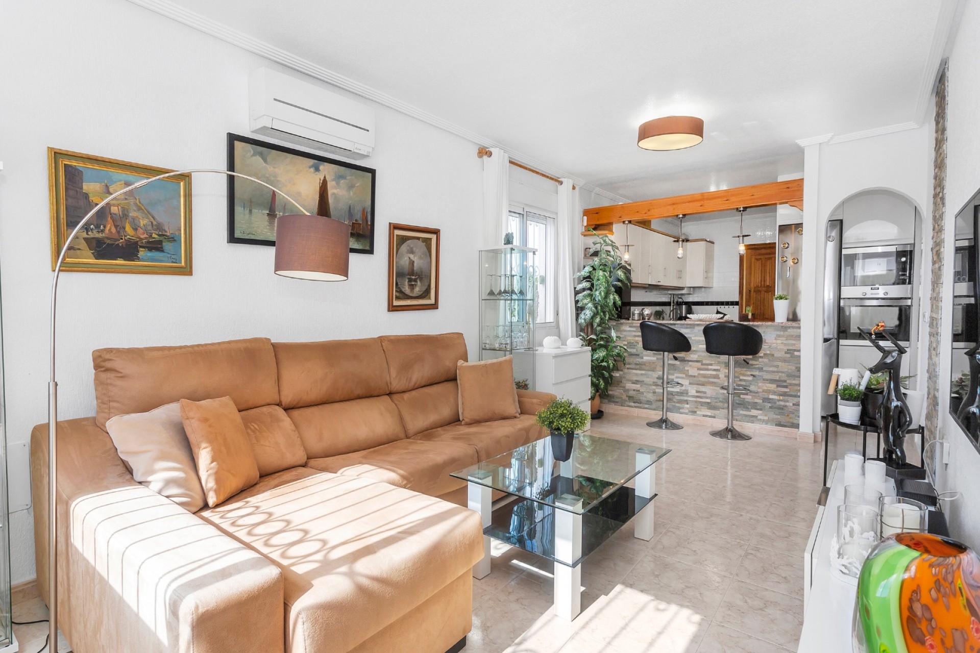 Resale - Villa -
Torrevieja - Costa Blanca