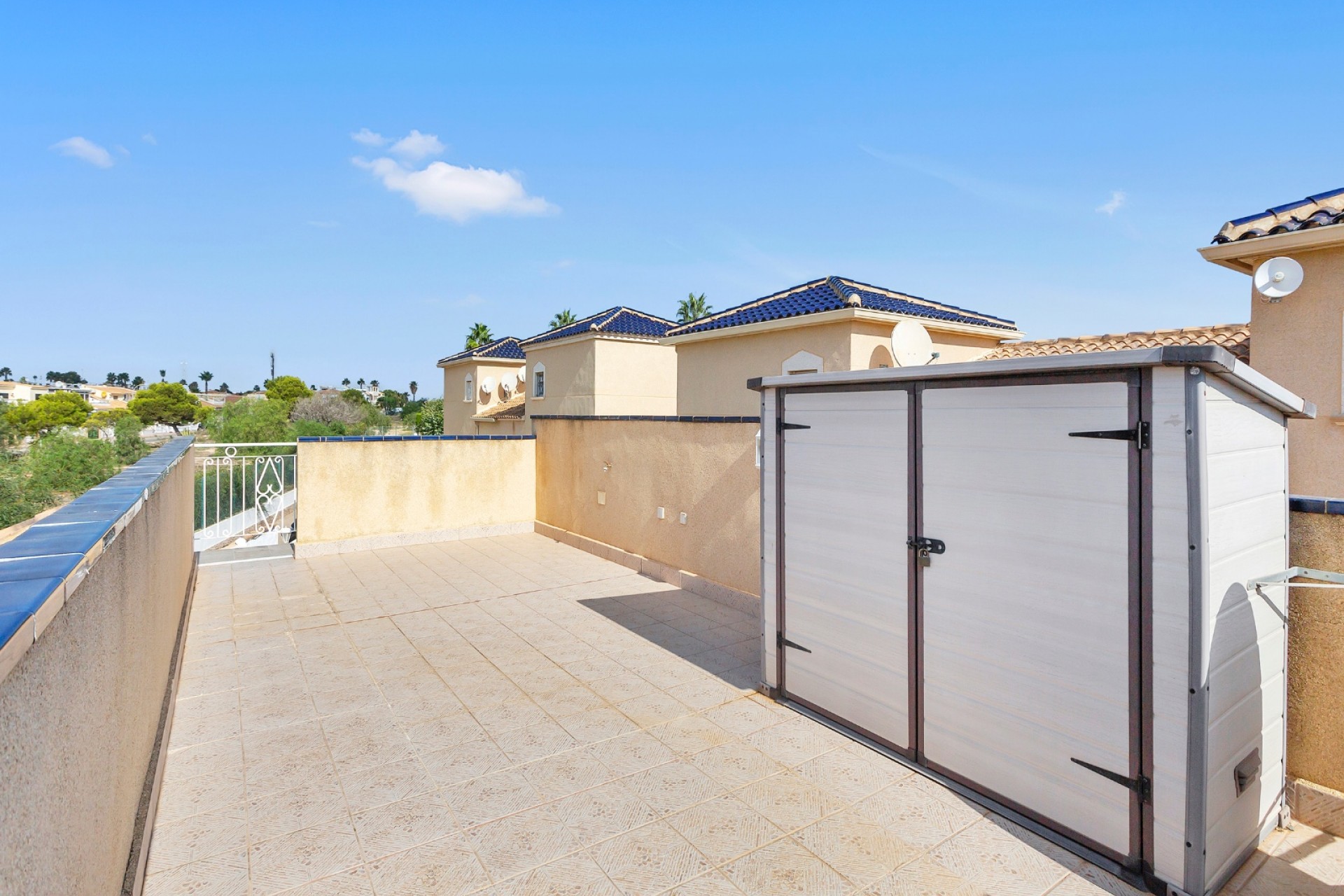 Resale - Villa -
Torrevieja - Costa Blanca