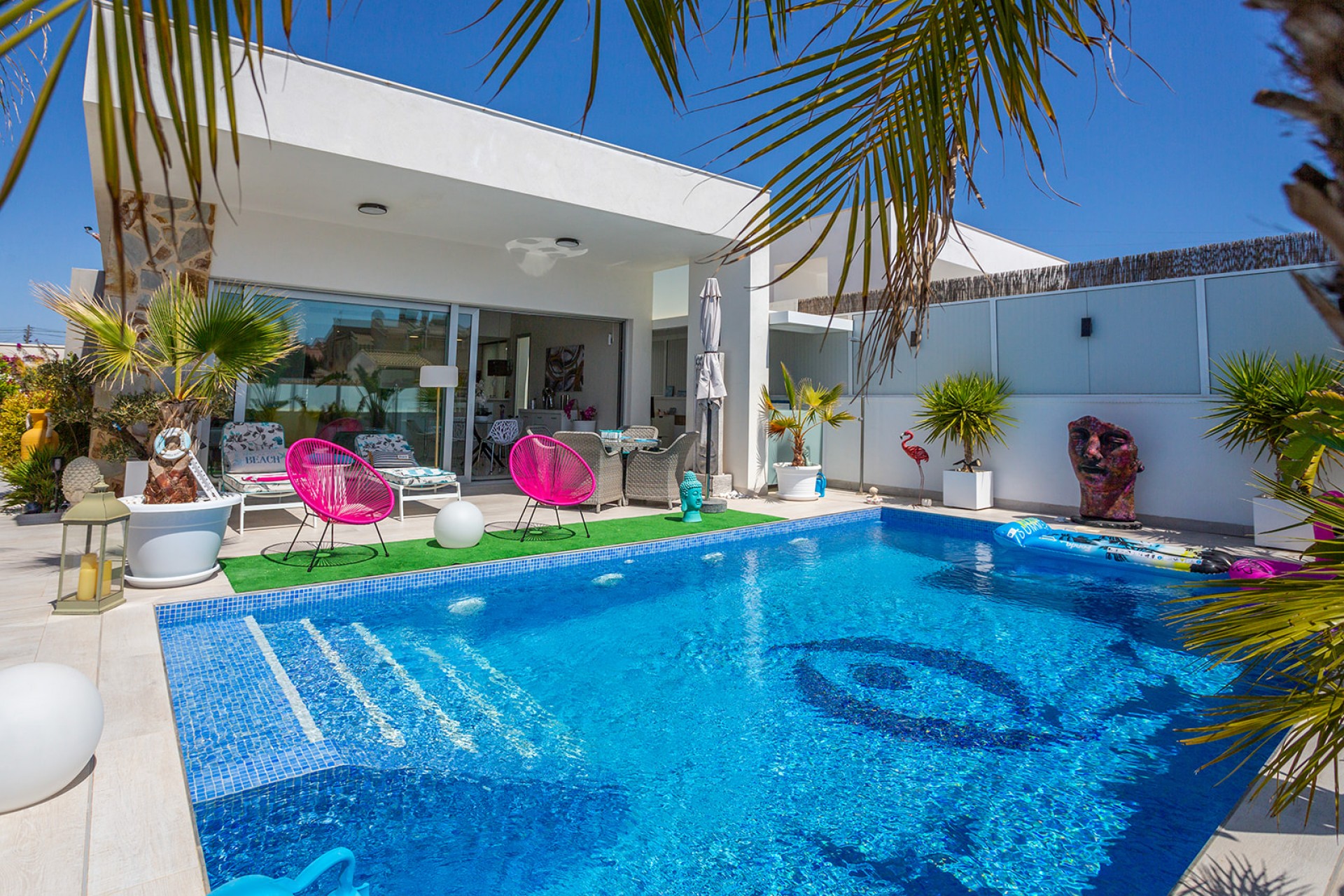 Resale - Villa -
Torrevieja - Costa Blanca