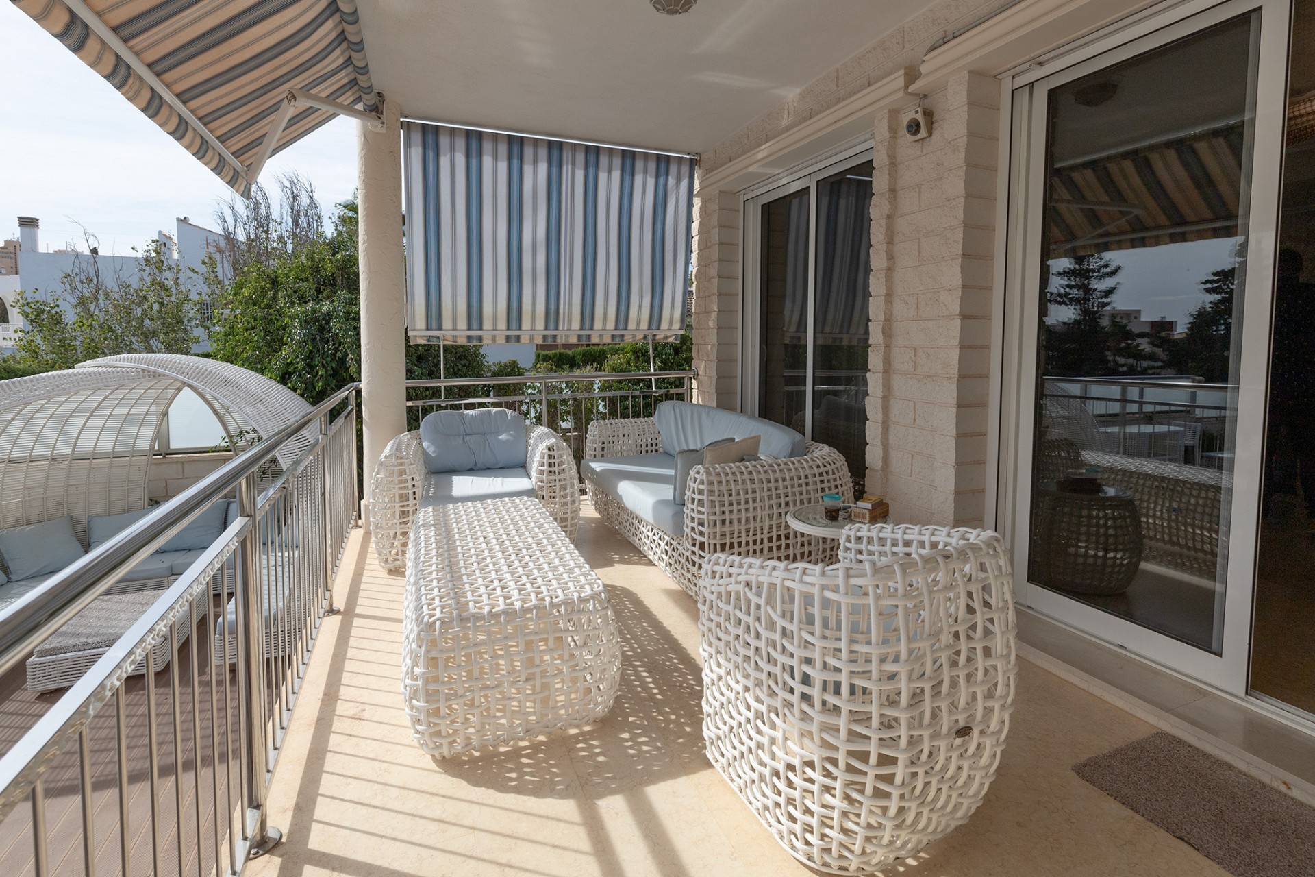 Resale - Villa -
Torrevieja - Costa Blanca