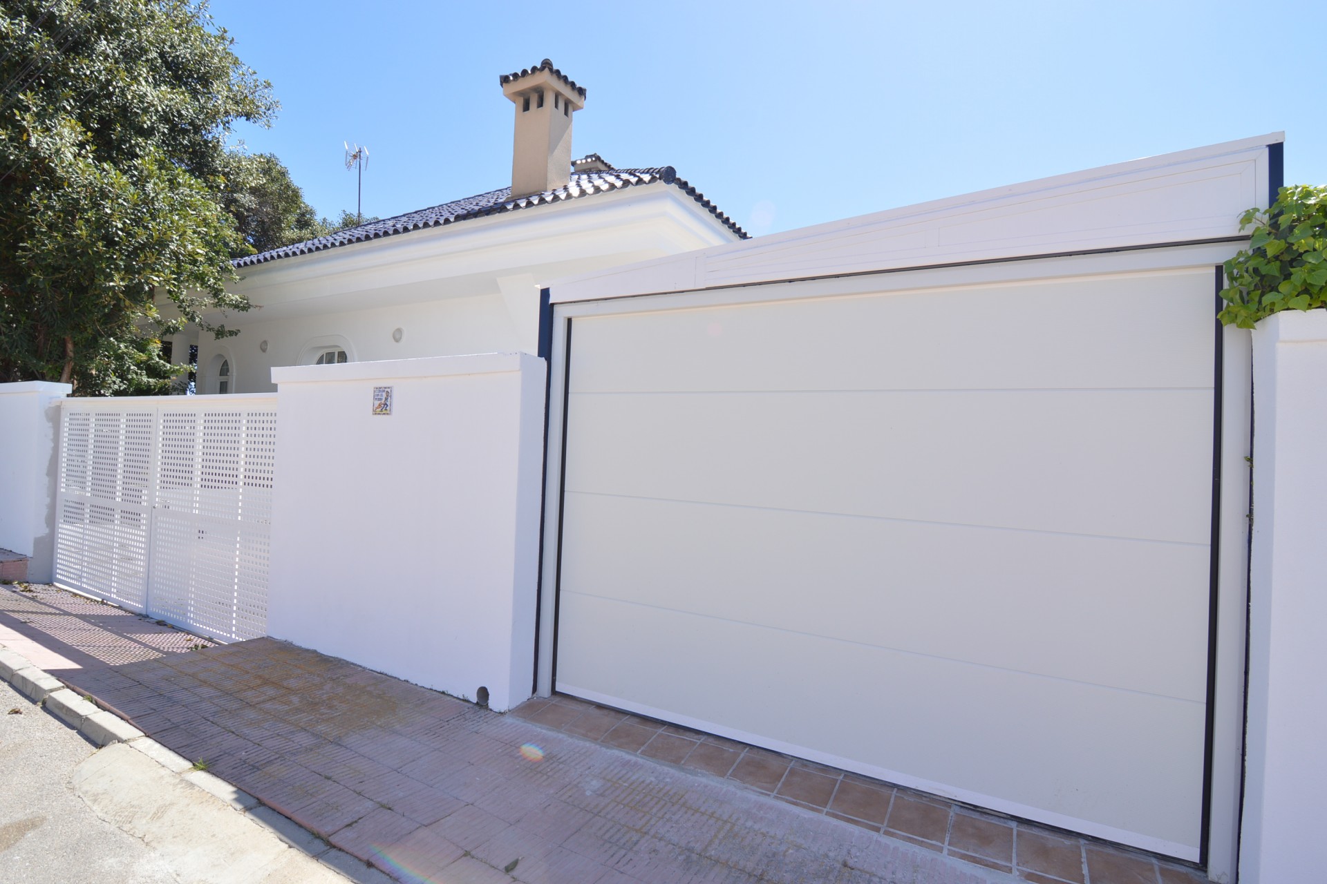 Resale - Villa -
Torrevieja - Costa Blanca