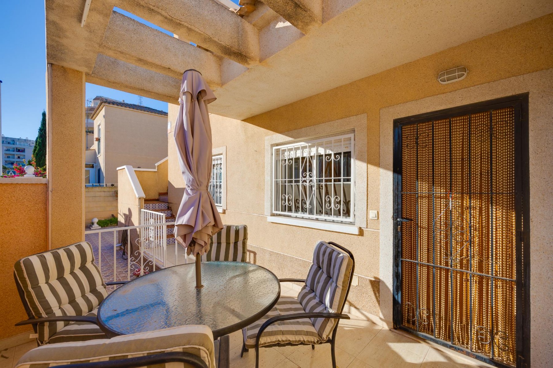 Resale - Villa -
Torrevieja - Costa Blanca