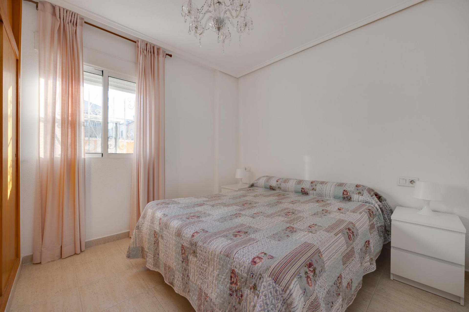 Resale - Villa -
Torrevieja - Costa Blanca