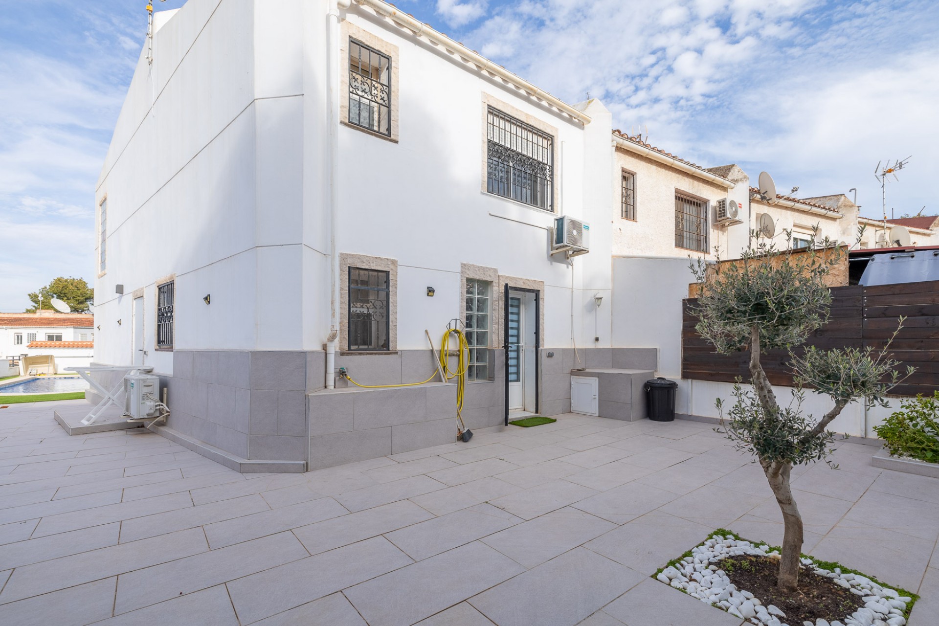 Resale - Villa -
Torrevieja - Costa Blanca