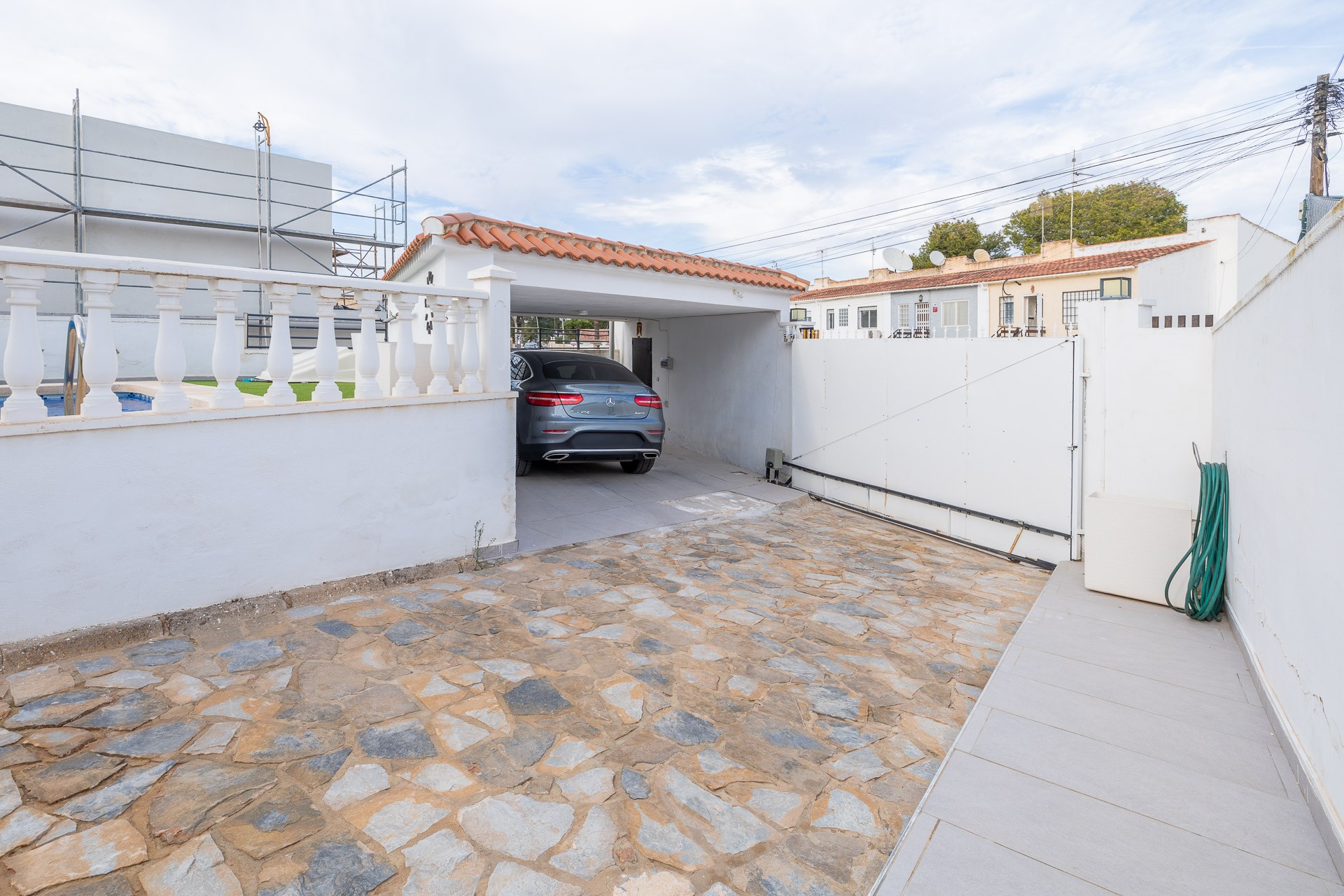 Resale - Villa -
Torrevieja - Costa Blanca