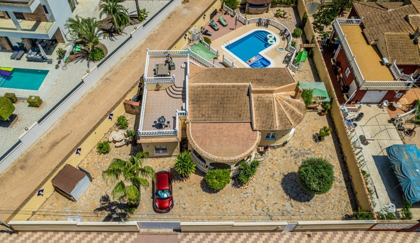 Resale - Villa -
Torrevieja - Costa Blanca