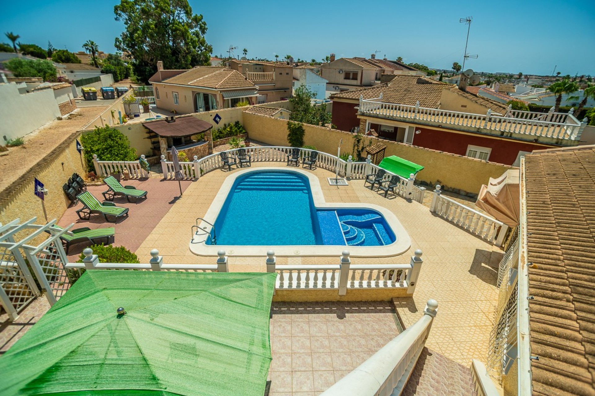 Resale - Villa -
Torrevieja - Costa Blanca