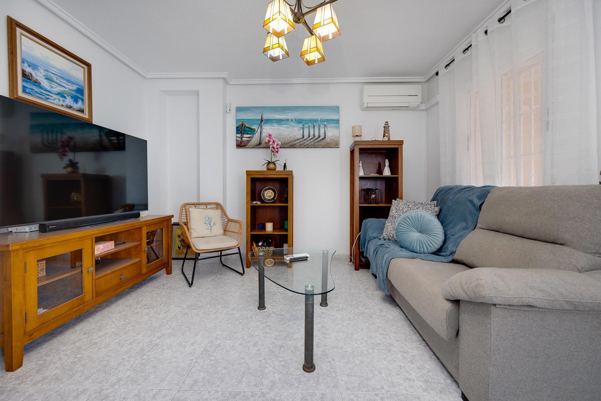 Resale - Villa -
Torrevieja - Costa Blanca