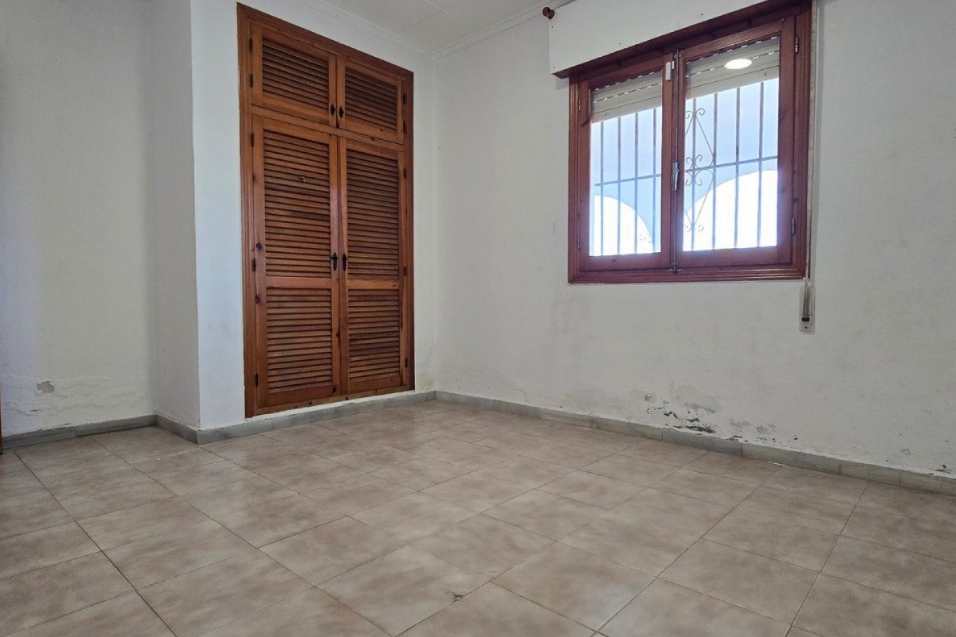 Resale - Villa -
Torrevieja - Costa Blanca
