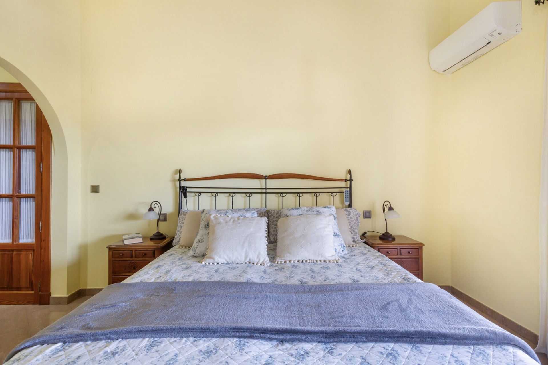 Resale - Villa -
Torrevieja - Costa Blanca