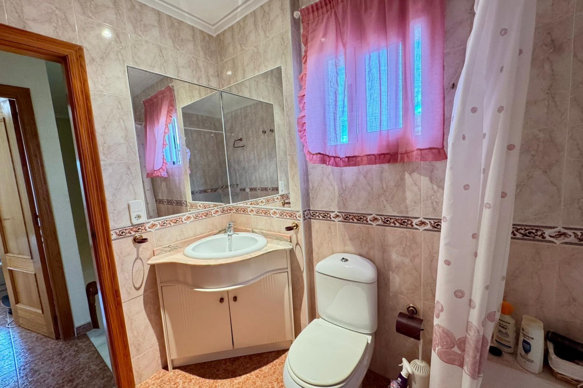 Resale - Villa -
Torrevieja - Costa Blanca