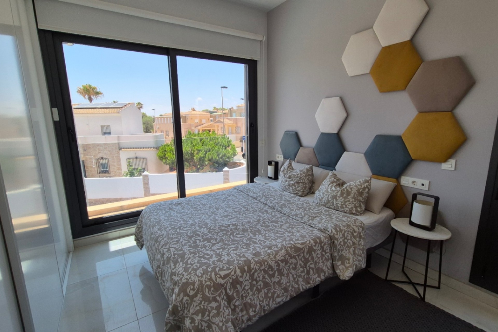 Resale - Villa -
Torrevieja - Costa Blanca