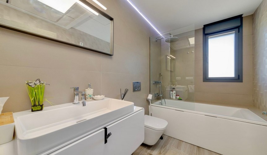 Resale - Villa -
Torrevieja - Costa Blanca