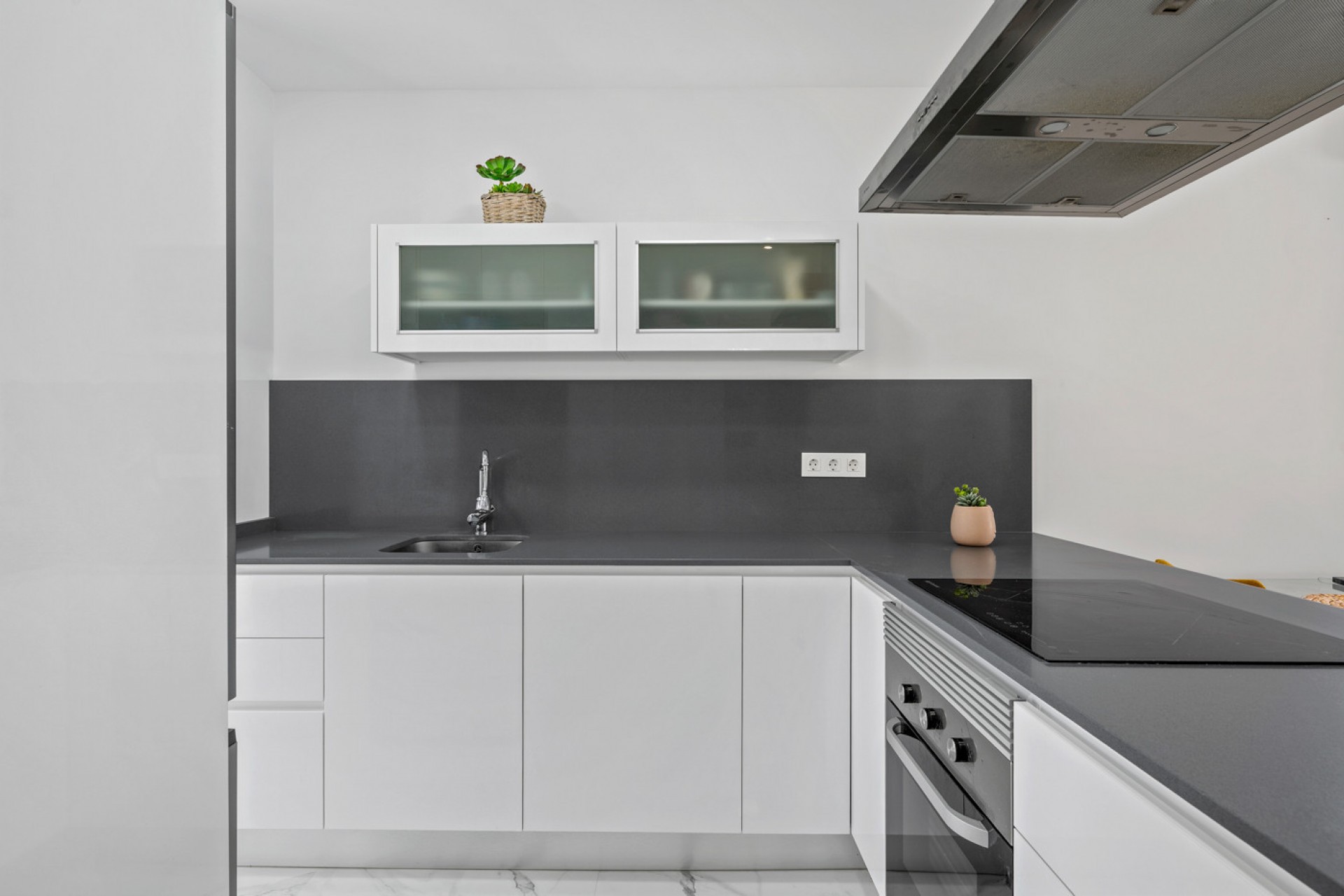 Resale - Villa -
Torrevieja - Costa Blanca