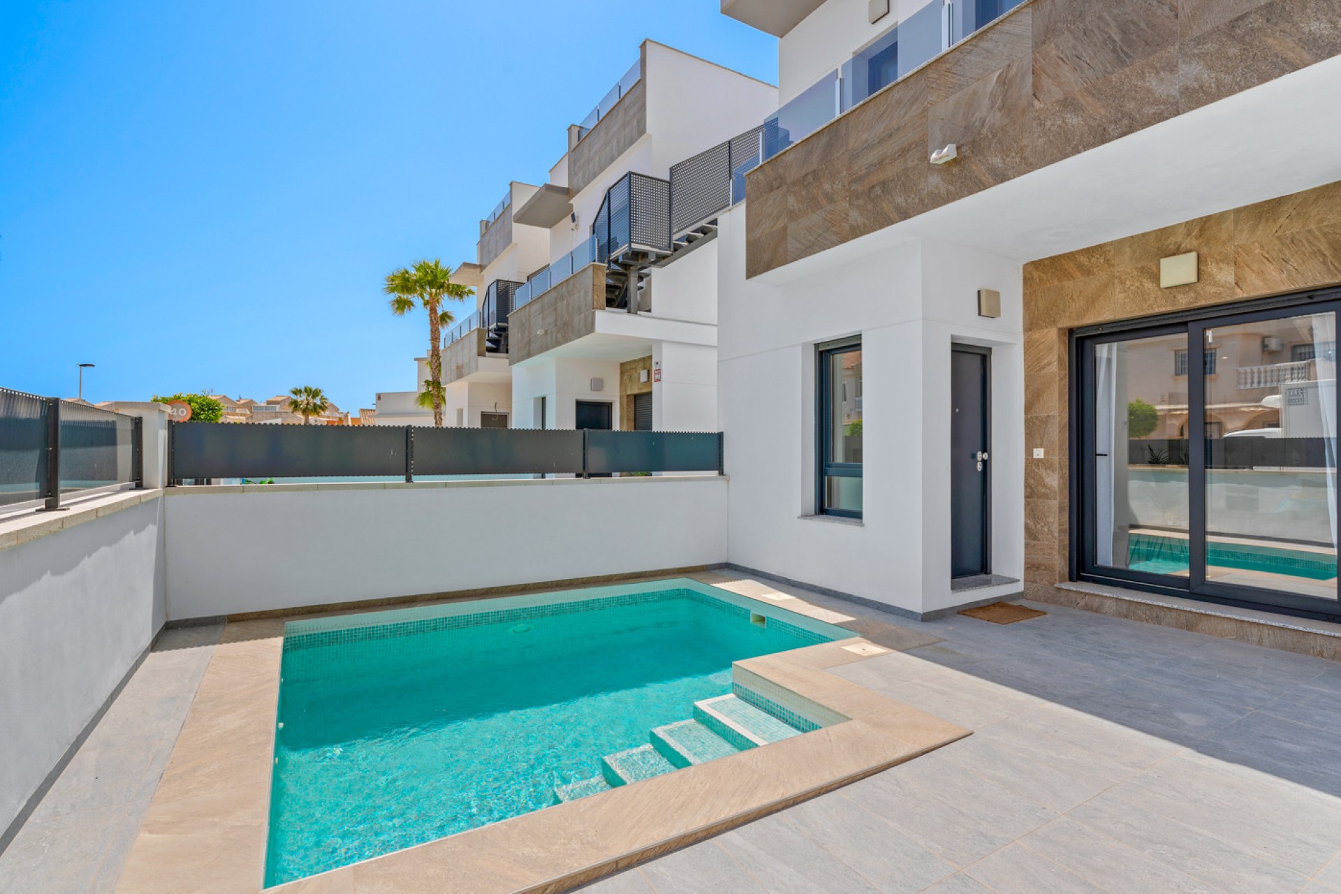Resale - Villa -
Torrevieja - Costa Blanca