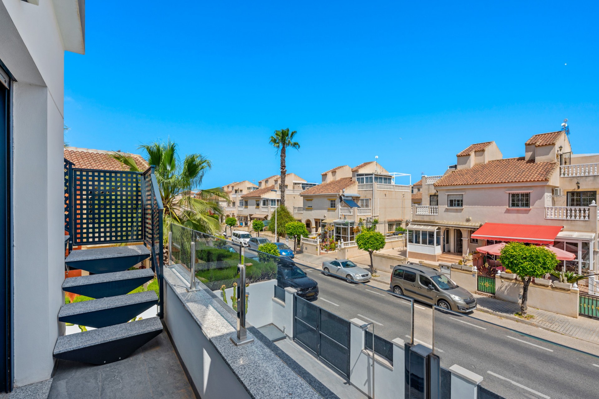 Resale - Villa -
Torrevieja - Costa Blanca