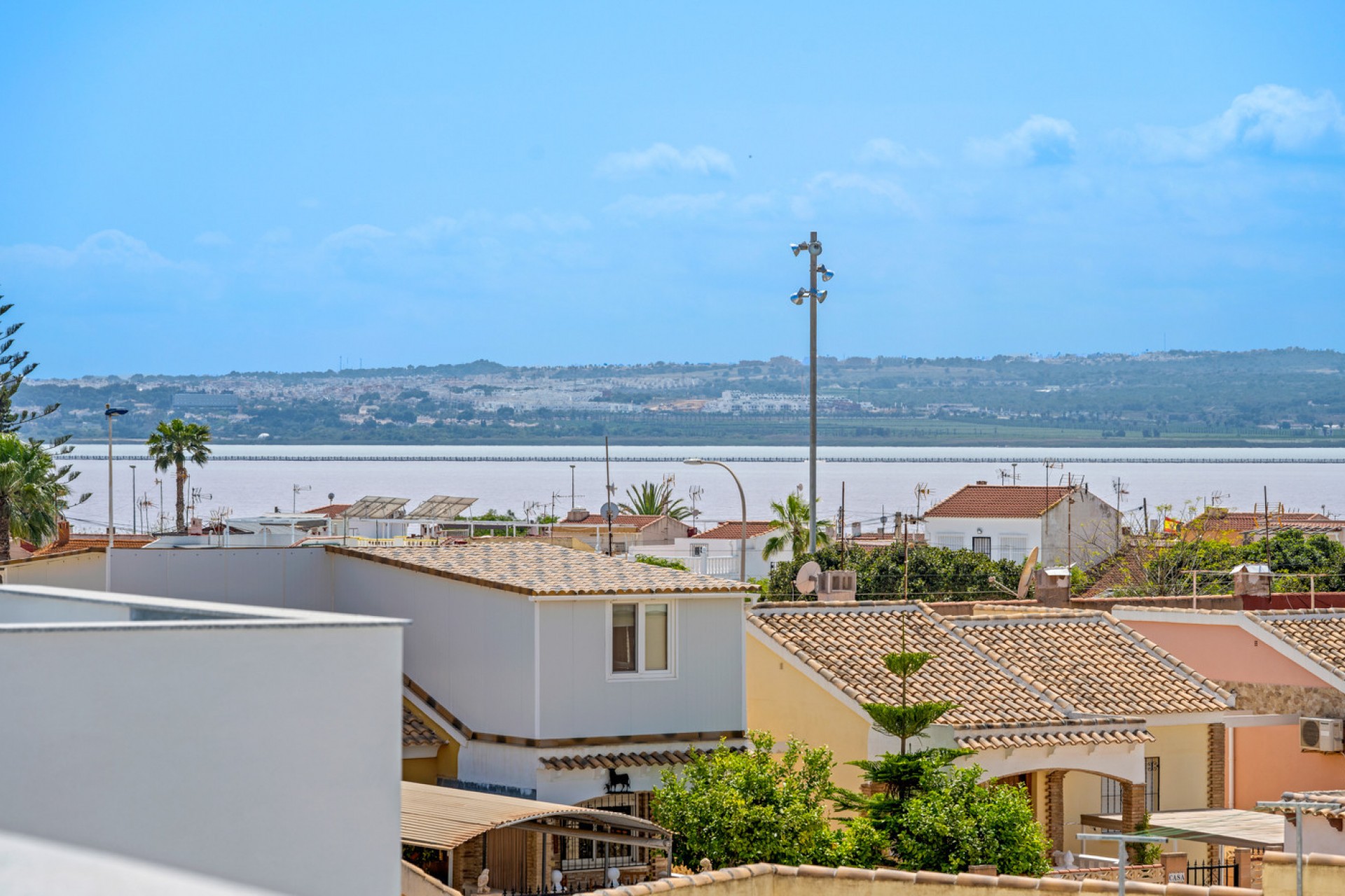 Resale - Villa -
Torrevieja - Costa Blanca