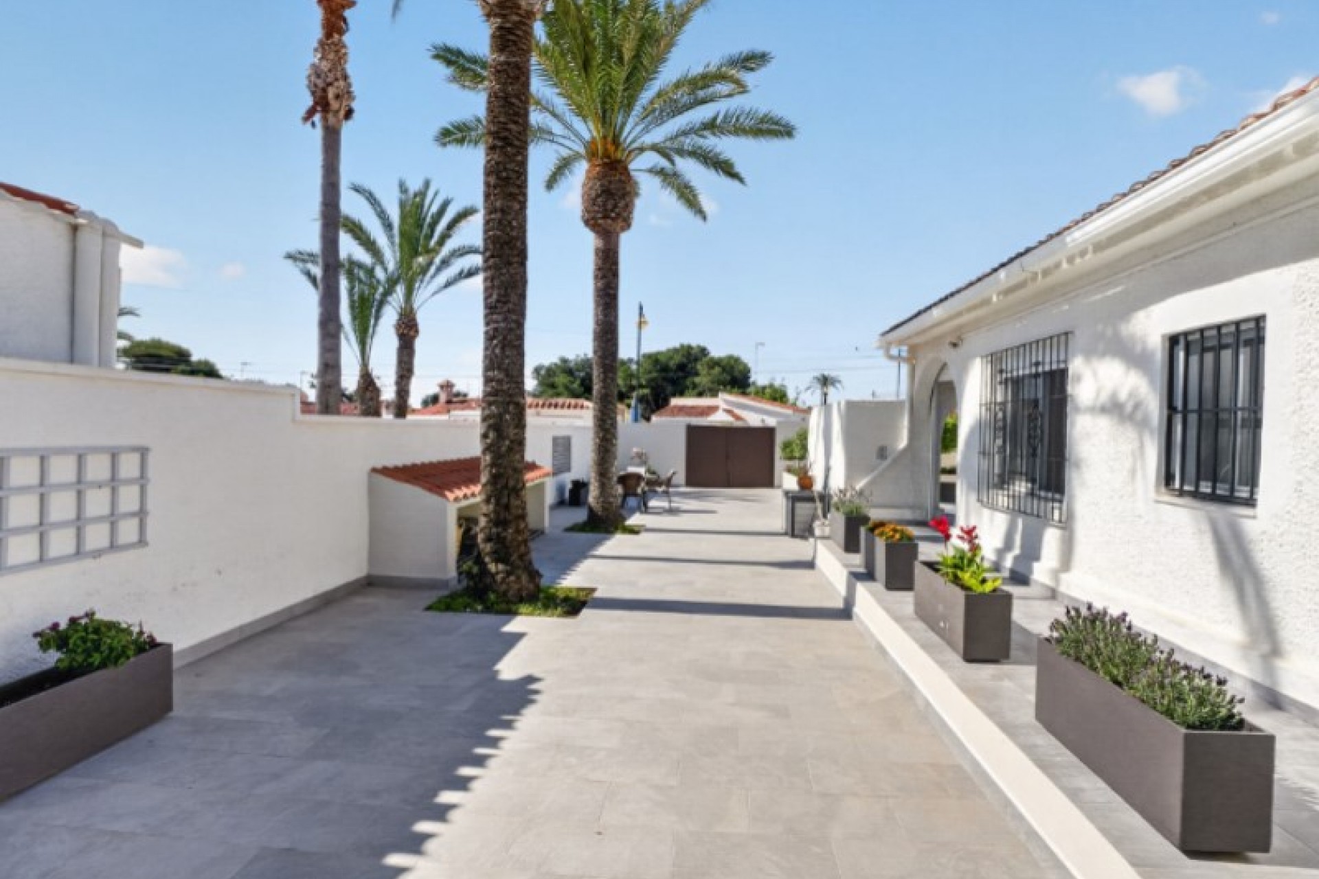 Resale - Villa -
Torrevieja - Costa Blanca
