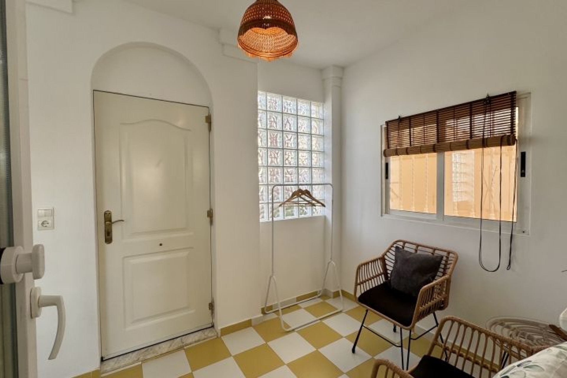Resale - Villa -
Torrevieja - Costa Blanca