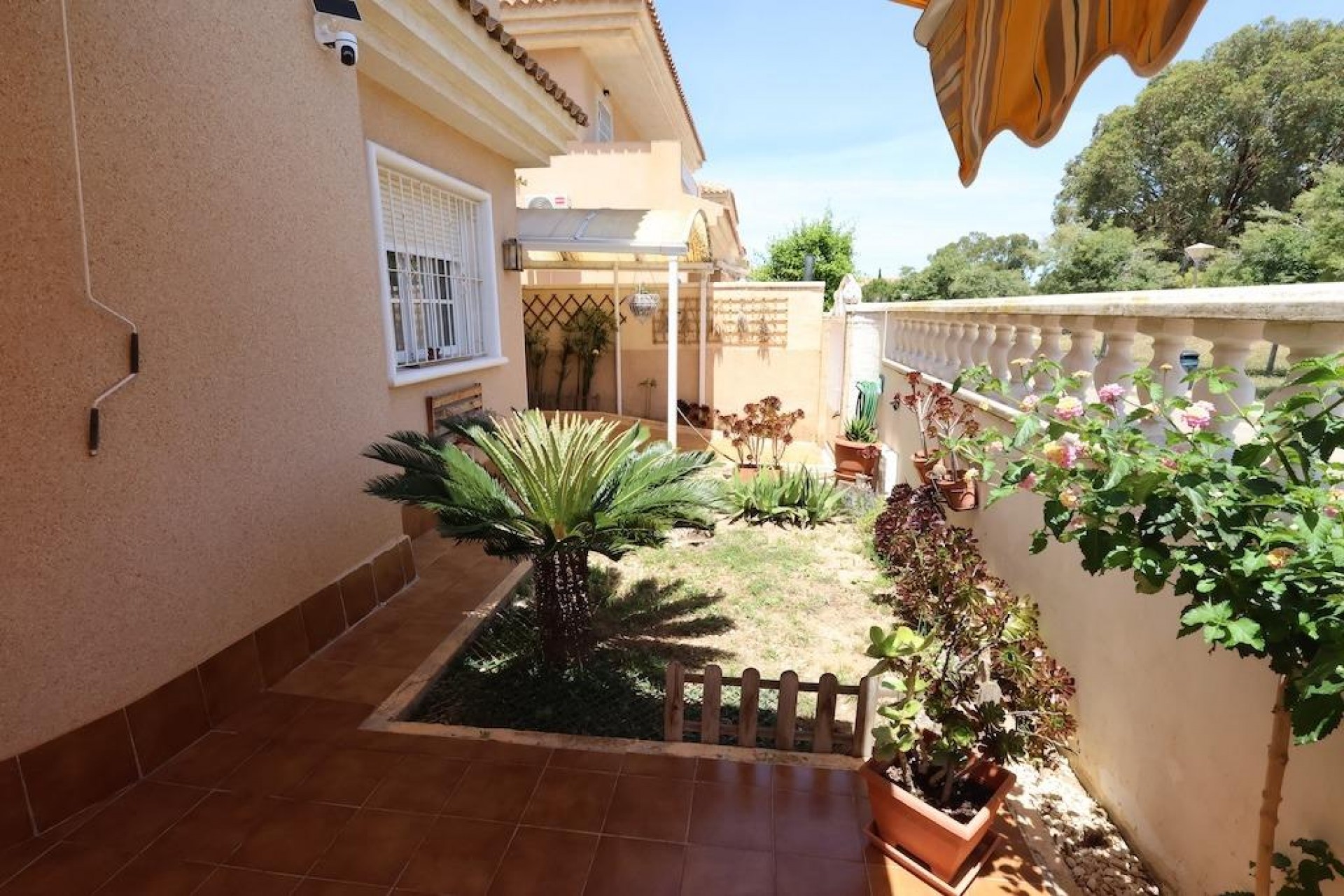 Resale - Villa -
Torrevieja - Costa Blanca