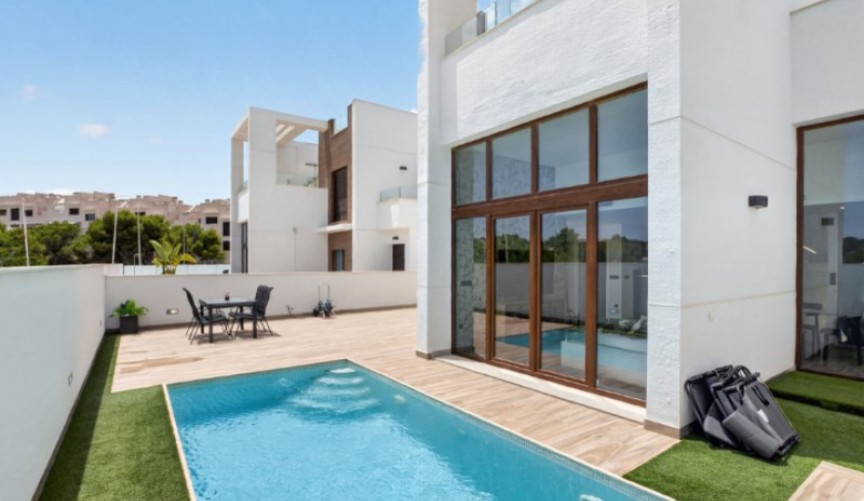 Resale - Villa -
Torrevieja - Costa Blanca