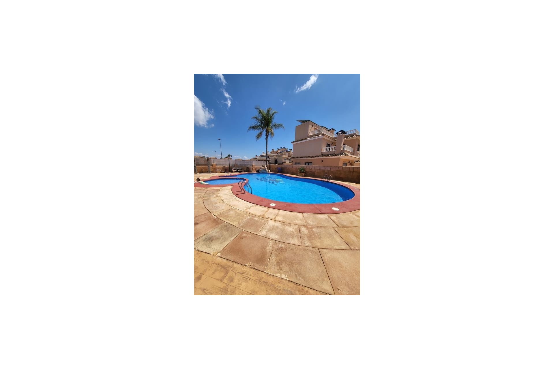 Resale - Villa -
Torrevieja - Costa Blanca