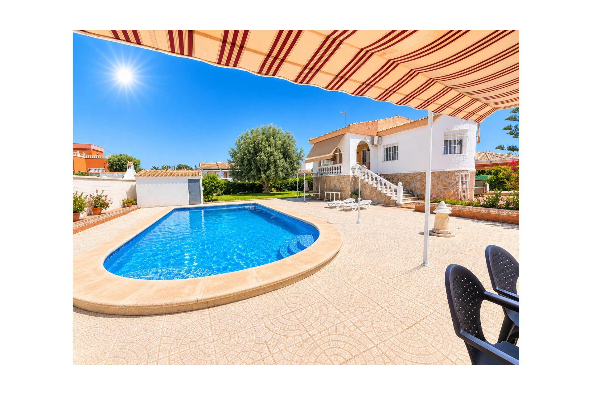 Resale - Villa -
Torrevieja - Costa Blanca