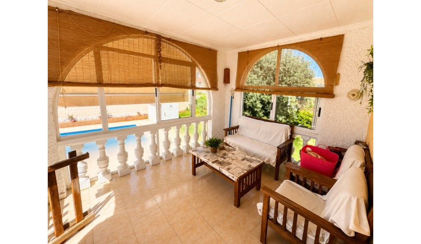 Resale - Villa -
Torrevieja - Costa Blanca