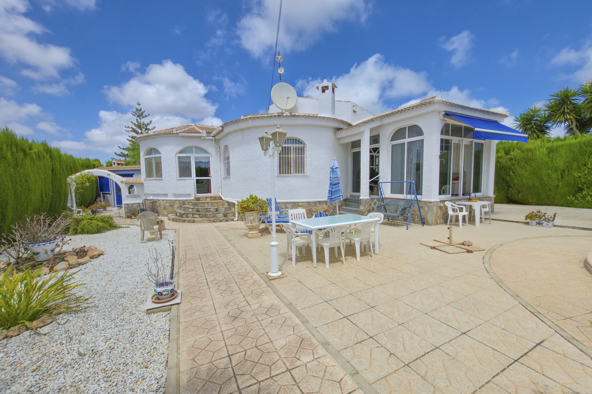 Resale - Villa -
Torrevieja - Costa Blanca