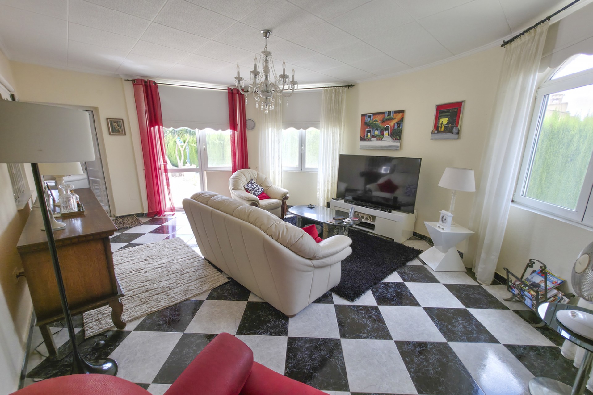 Resale - Villa -
Torrevieja - Costa Blanca