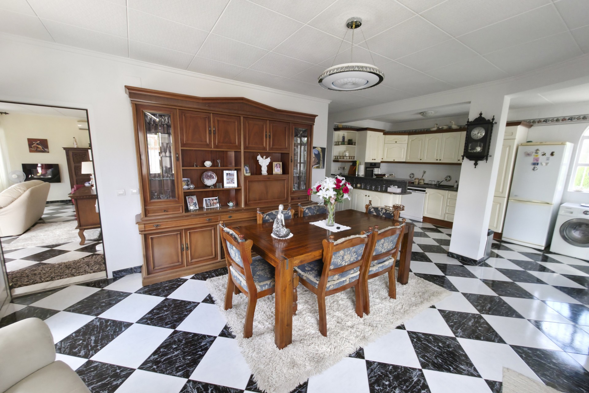 Resale - Villa -
Torrevieja - Costa Blanca