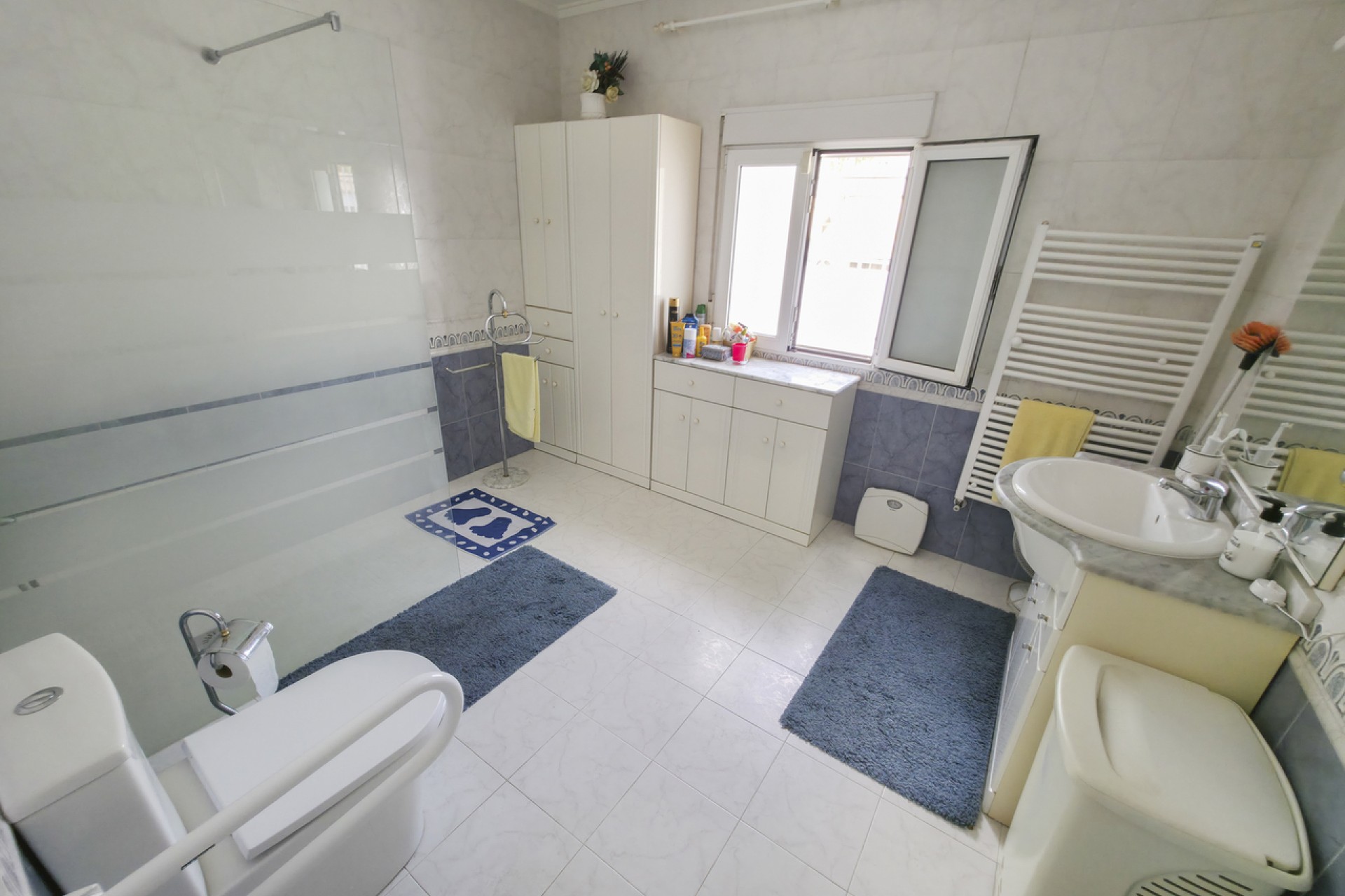 Resale - Villa -
Torrevieja - Costa Blanca