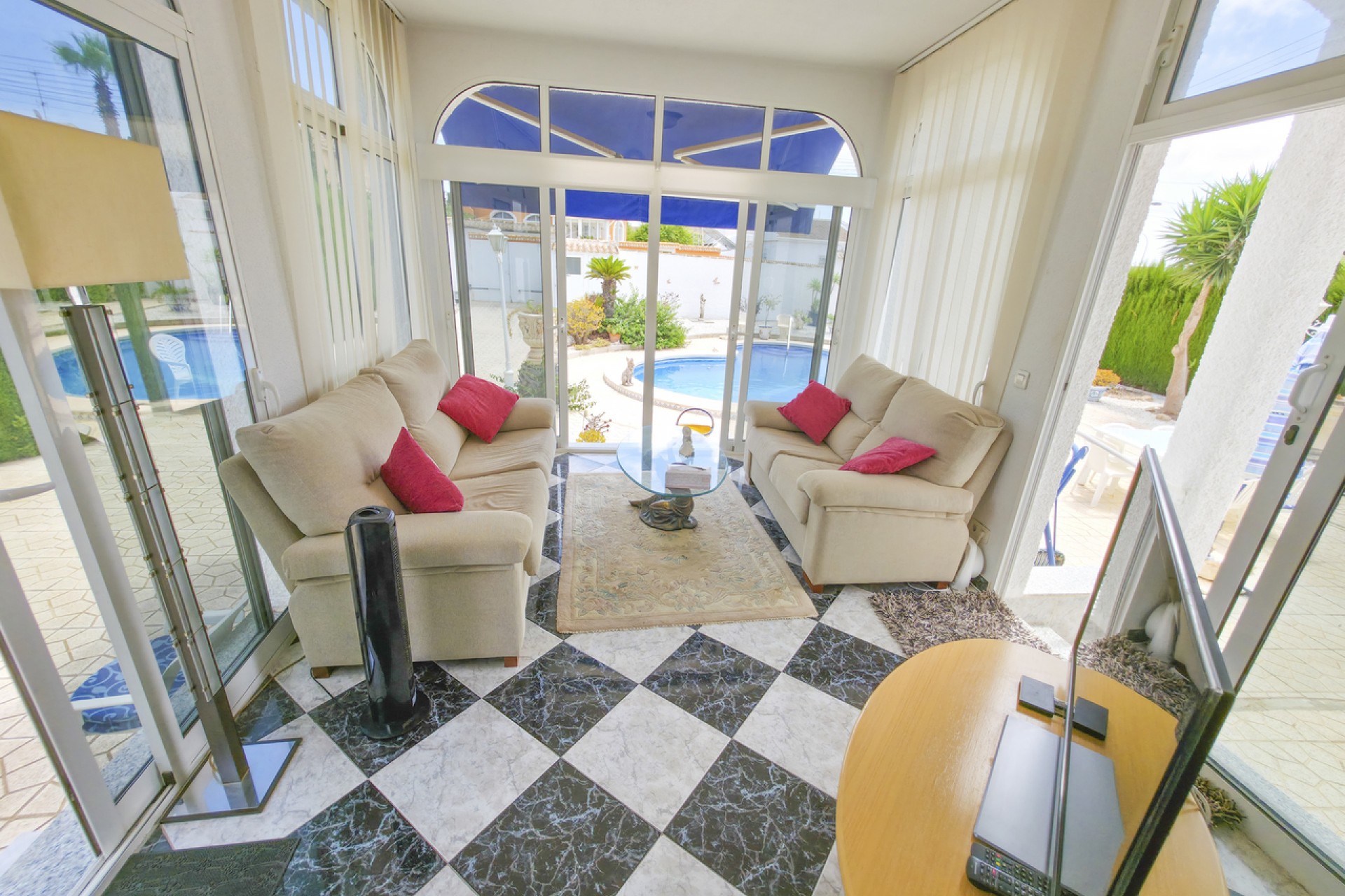 Resale - Villa -
Torrevieja - Costa Blanca
