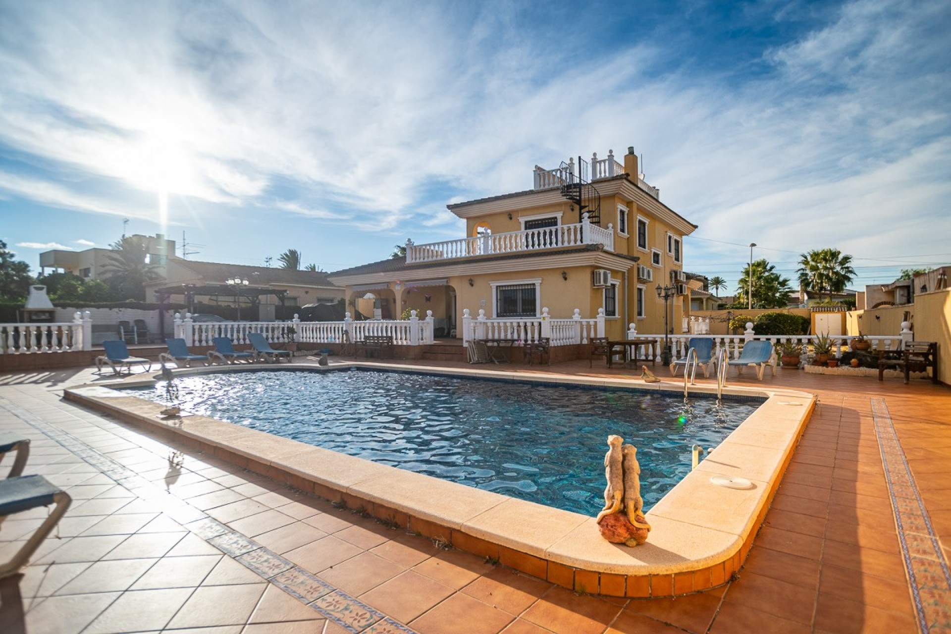 Resale - Villa -
Torrevieja - Costa Blanca