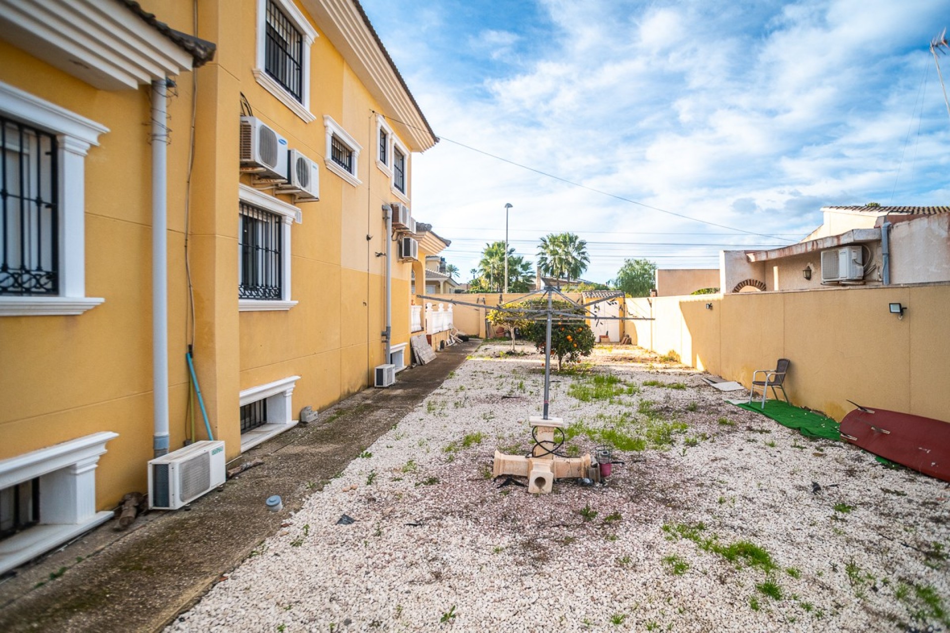 Resale - Villa -
Torrevieja - Costa Blanca