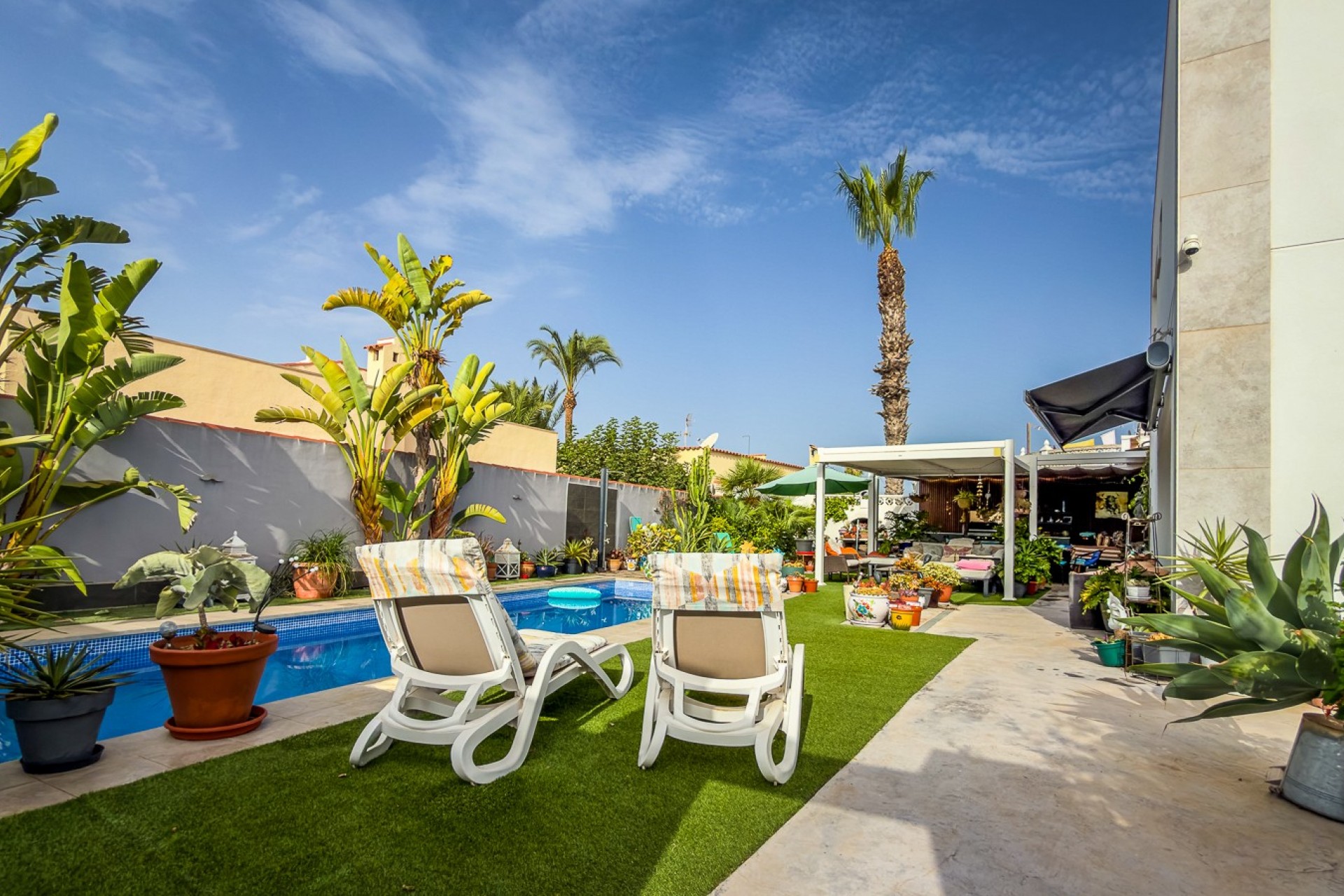 Resale - Villa -
Torrevieja - Costa Blanca