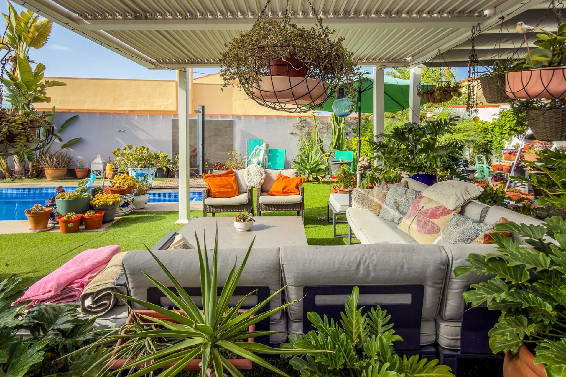 Resale - Villa -
Torrevieja - Costa Blanca