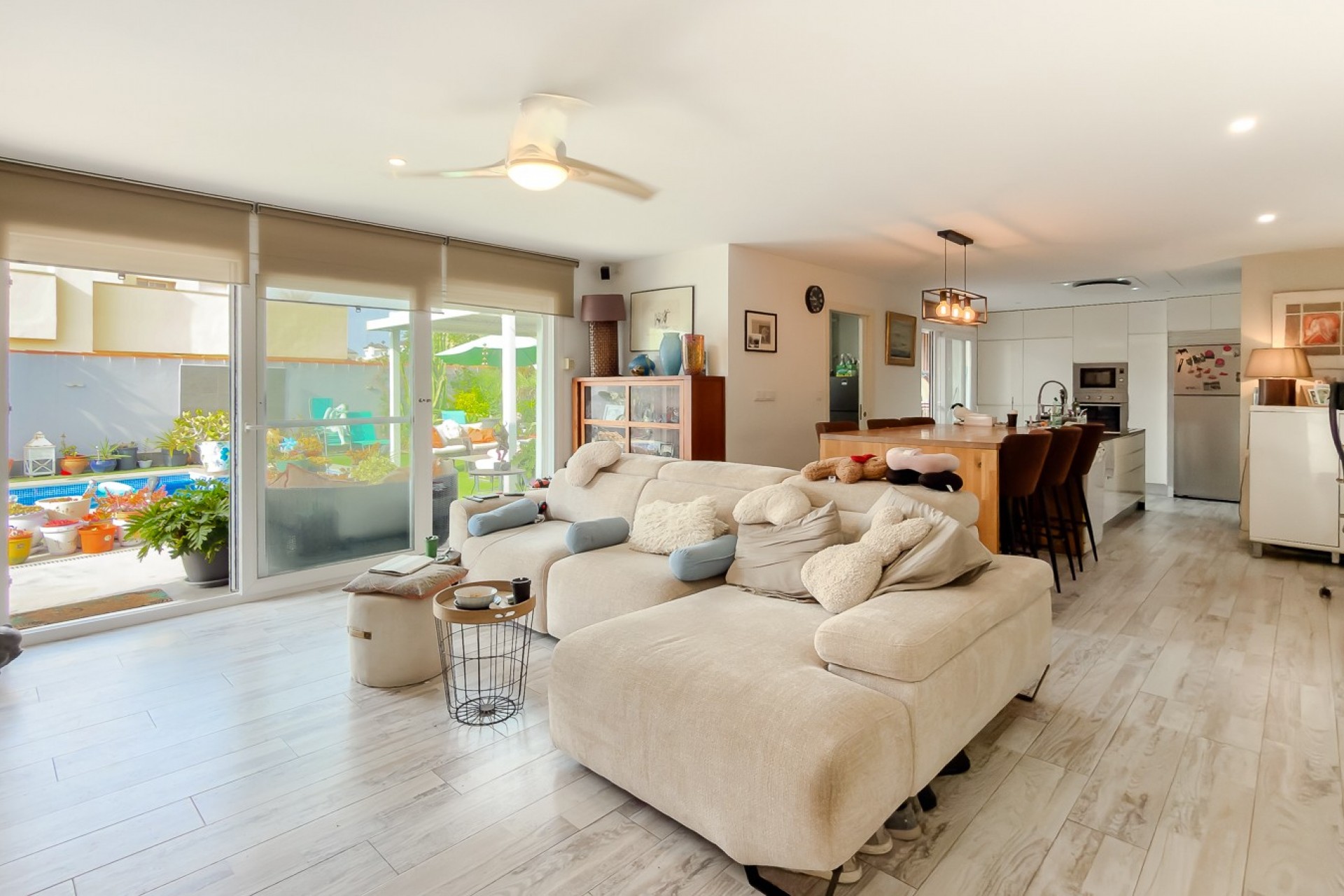 Resale - Villa -
Torrevieja - Costa Blanca