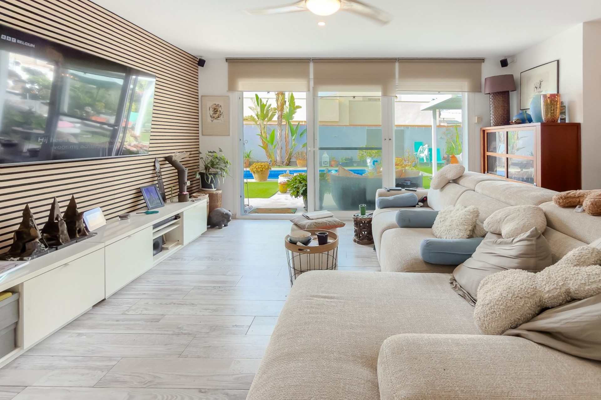 Resale - Villa -
Torrevieja - Costa Blanca