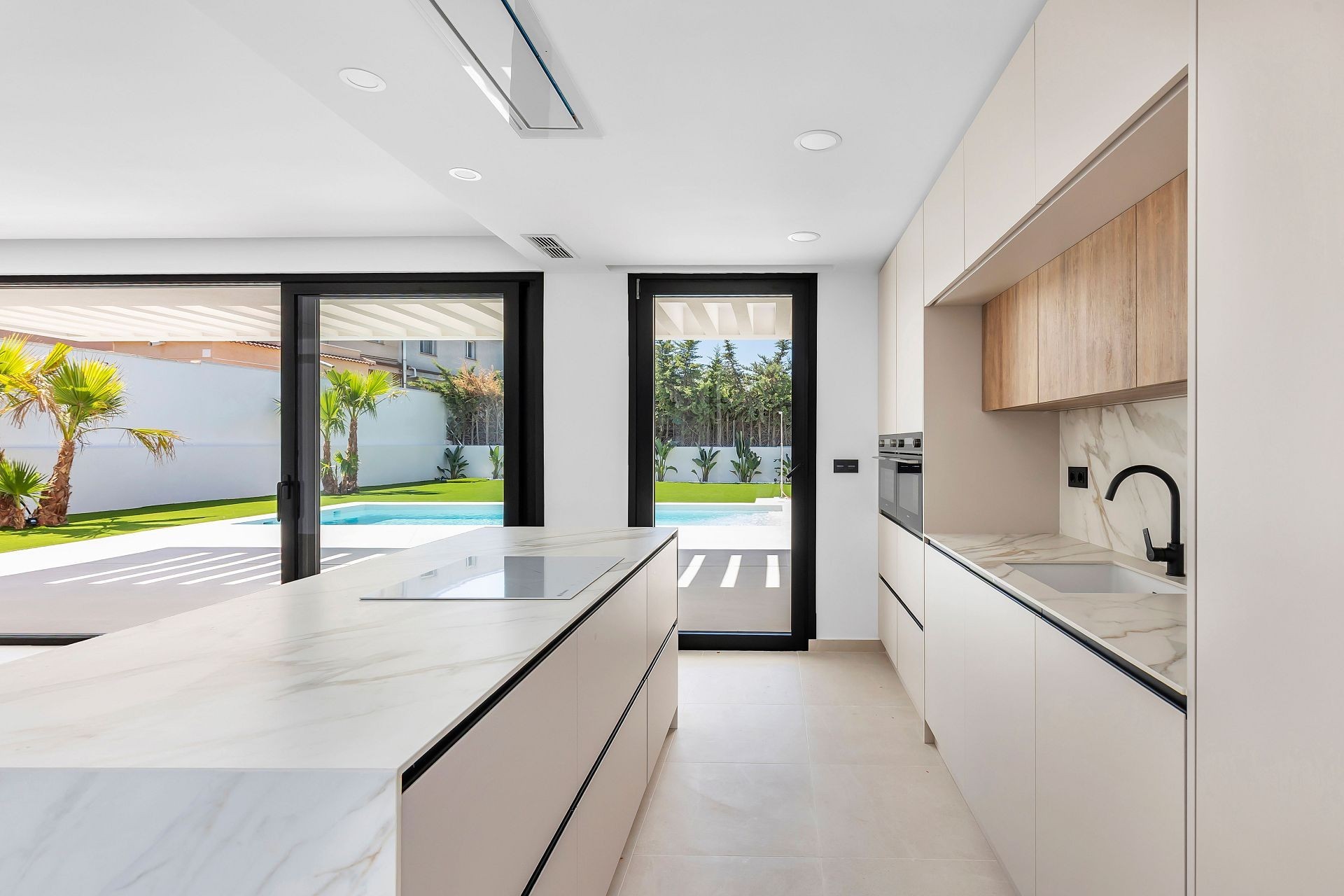 Resale - Villa -
Torrevieja - Costa Blanca