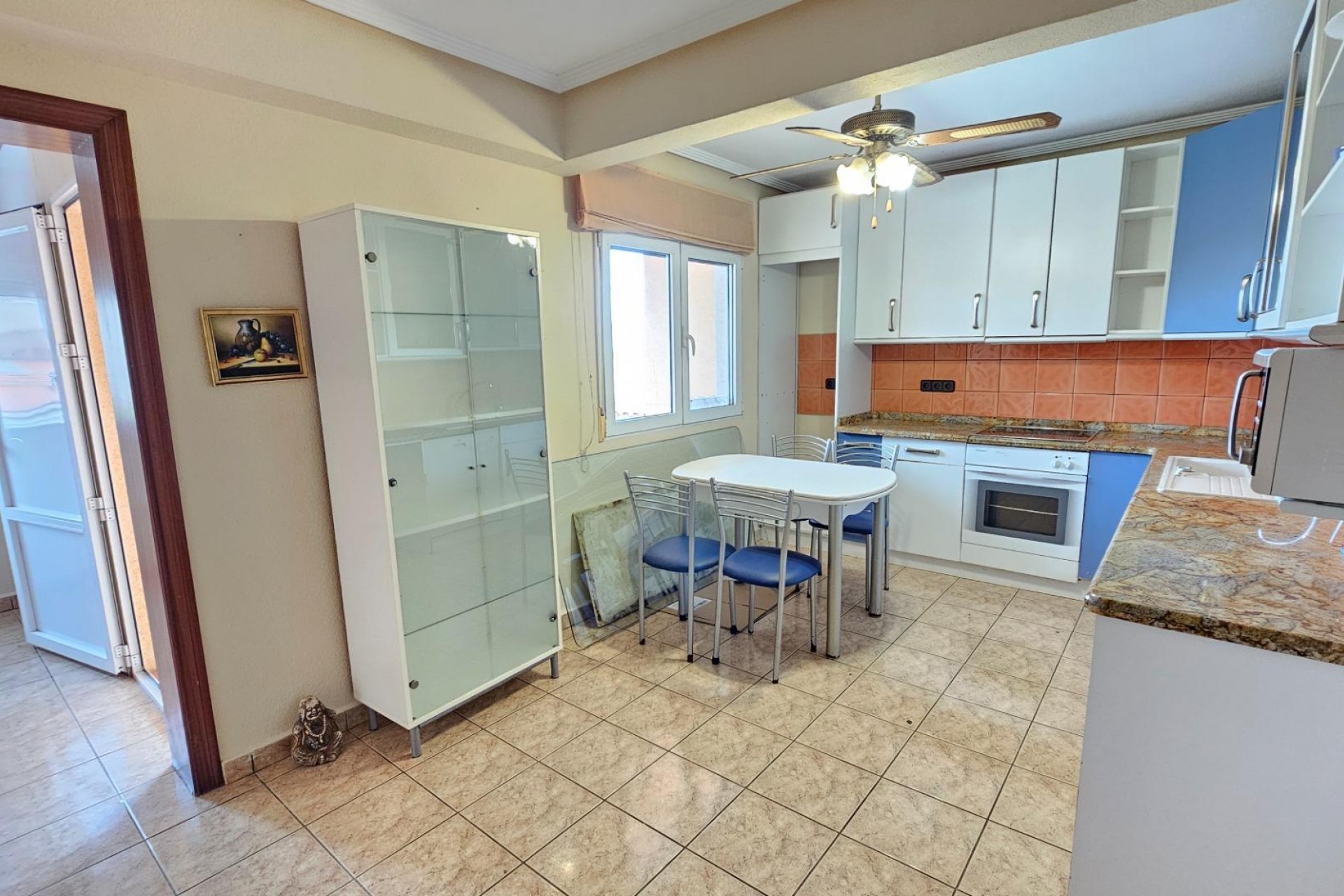 Resale - Villa -
Torrevieja - El Chaparral