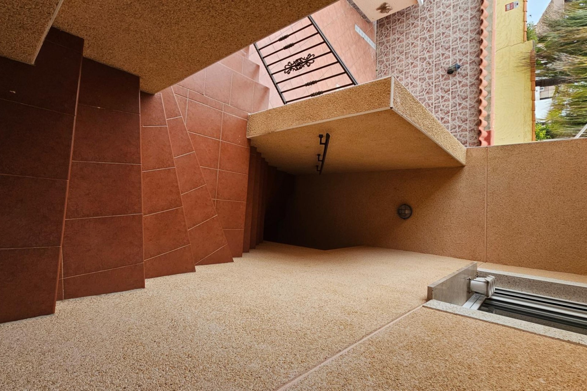 Resale - Villa -
Torrevieja - El Chaparral